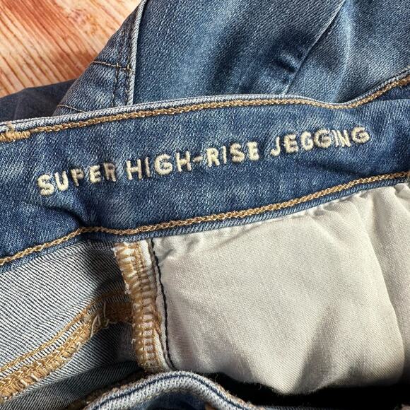 American Eagle SUPER HIGH RISE JEGGING Sz 6 Short Blue Jeans Denim Pants 26x27.5 - Picture 10 of 11